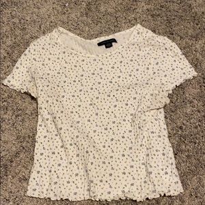 White cropped shirt with flowers